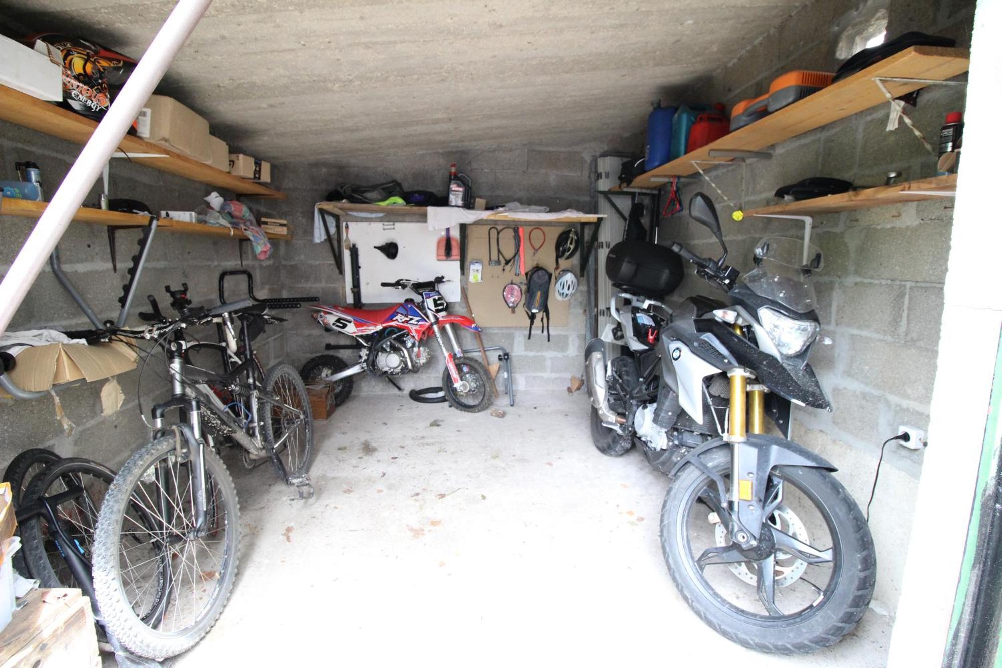 Thierville-sur-Meuse 3 Chambres - Tres Grand Jardin Privee - Terrasse Privee - Garage Velo Et Moto - Parking Voiture Privee Dans La Propriete - Gere Par Presta-Zen'Services מראה חיצוני תמונה